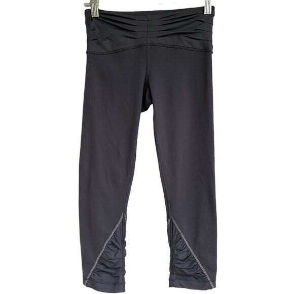 Lululemon Pants - Lululemon Embrace Crop Capri Legging Womens size 4 Gray Ruched Pin Tuck Athletic